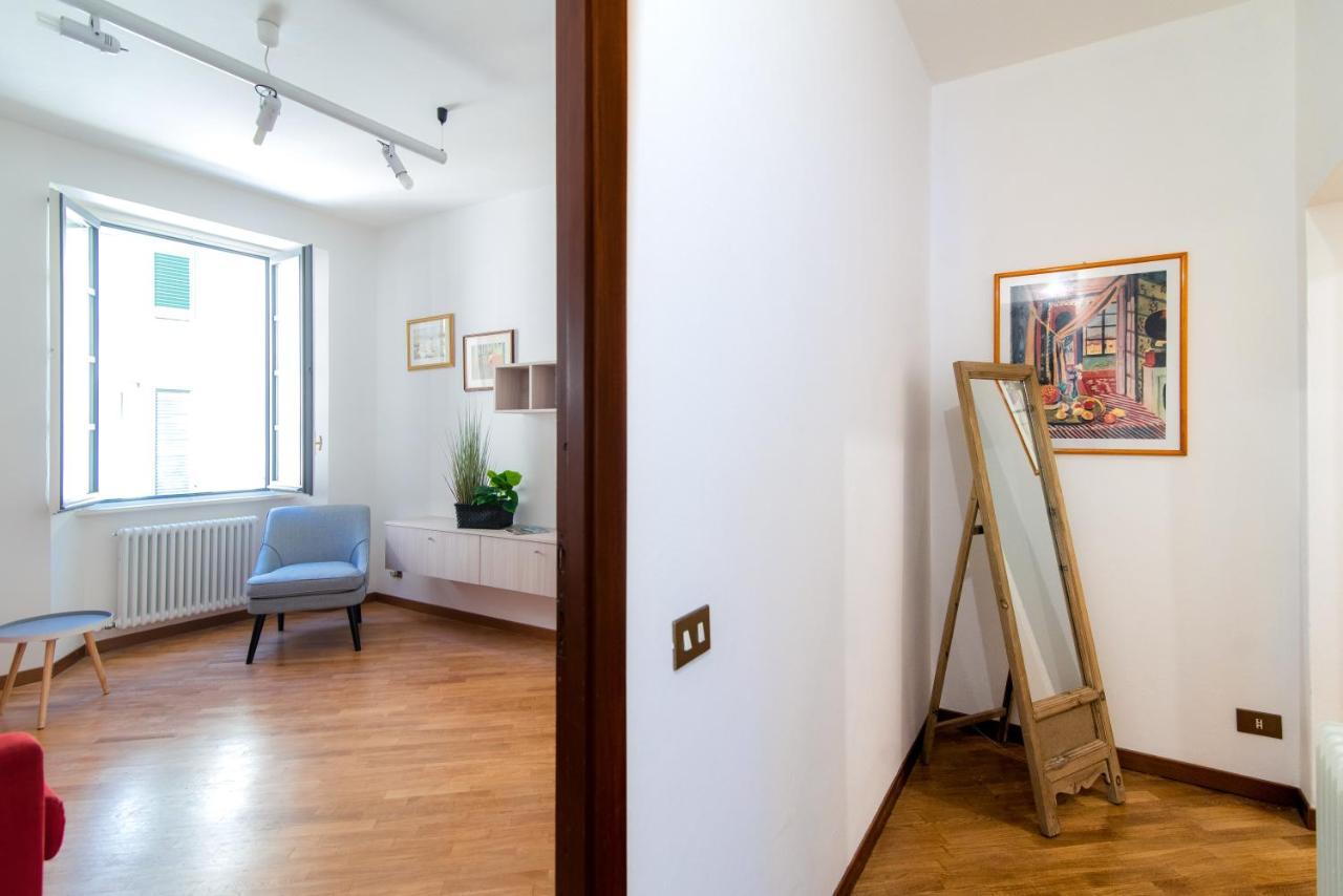 Center Home - The House Of Travelers Côme Esterno foto