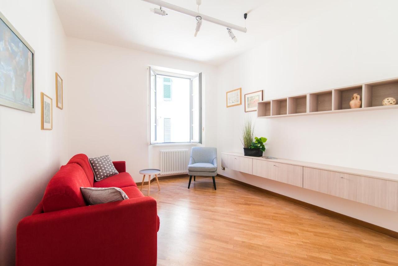 Center Home - The House Of Travelers Côme Esterno foto