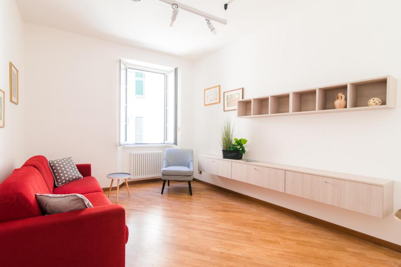 Center Home - The House Of Travelers Côme Esterno foto